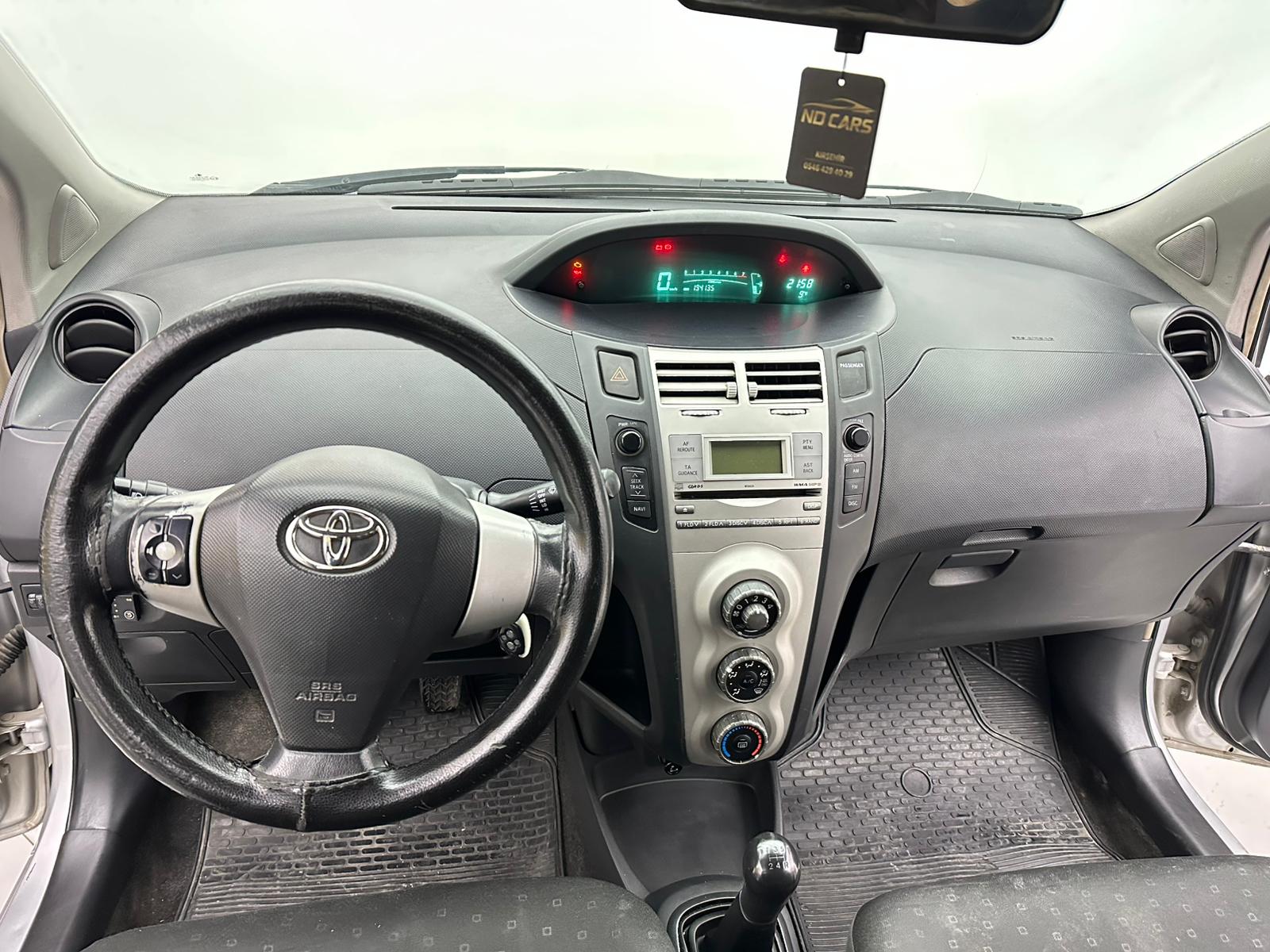TOYOTA YARIS 21
